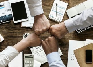 Na czym polega budowanie dobrych relacji? Na czym polega budowanie dobrych relacji?