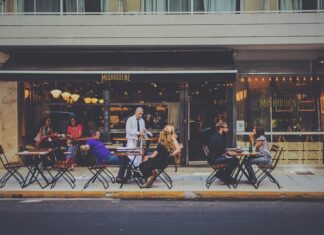 Jak zbudować więź z klientem?